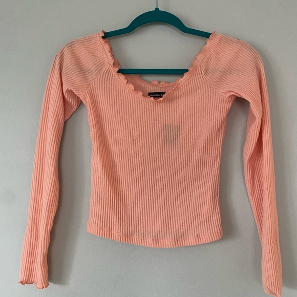 NWT Abercrombie Top - Picture 1 of 4
